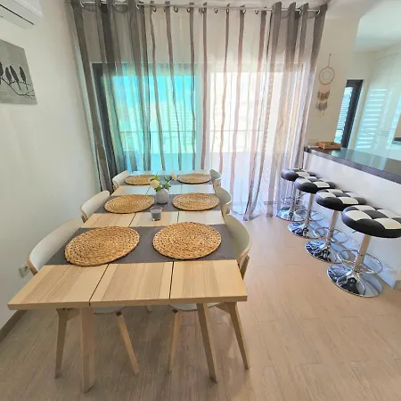 Modern Luxury Prime Flat Garage Apartment *