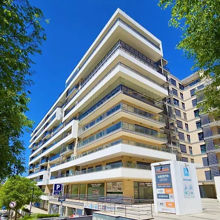 Modern Luxury Prime Flat Garage Apartment Portimao