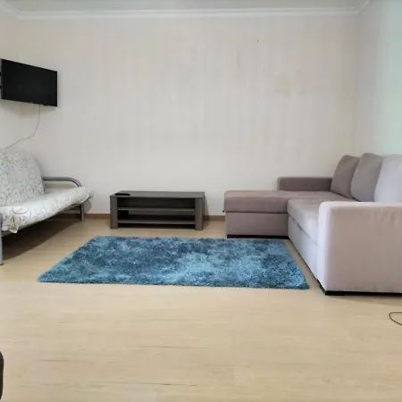 Modern Luxury Prime Flat Garage Apartment