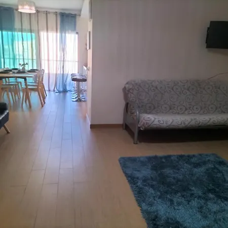 Modern Luxury Prime Flat Garage Apartment *