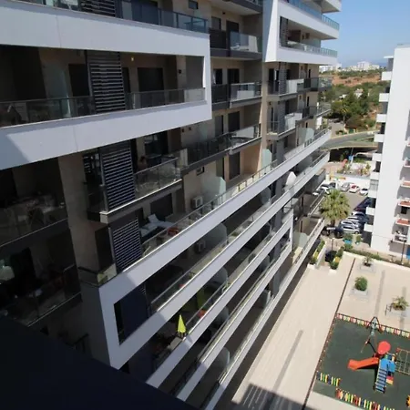 Modern Luxury Prime Flat Garage Apartment Portimao