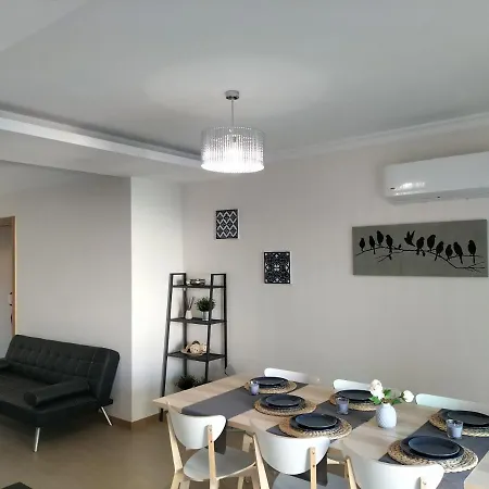 Modern Luxury Prime Flat Garage *