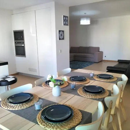 Modern Luxury Prime Flat Garage Apartment *