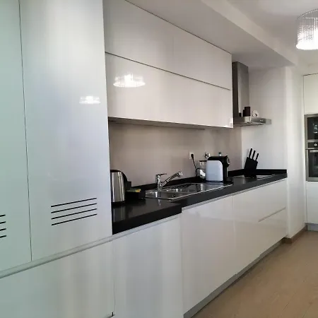 Modern Luxury Prime Flat Garage