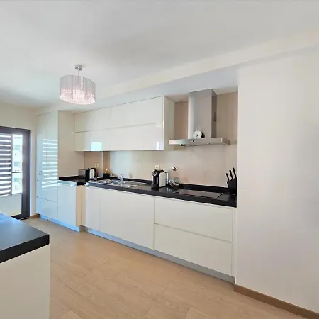Modern Luxury Prime Flat Garage